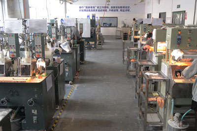     Established in 2004, Nanyang City Srate Optical Instrument Manufactory is a specialized manufacturer of optical and electronic products. Enjoying the position at hi-tech key enterprise for earning foreign exchanges in Henan Province and export base of mechanical and electrical products approved by China National Foreign Trade Department, we are able to supply telescopes, binoculars, stereo microscopes, bio-microscopes, microscopes for children and pocket microscopes.